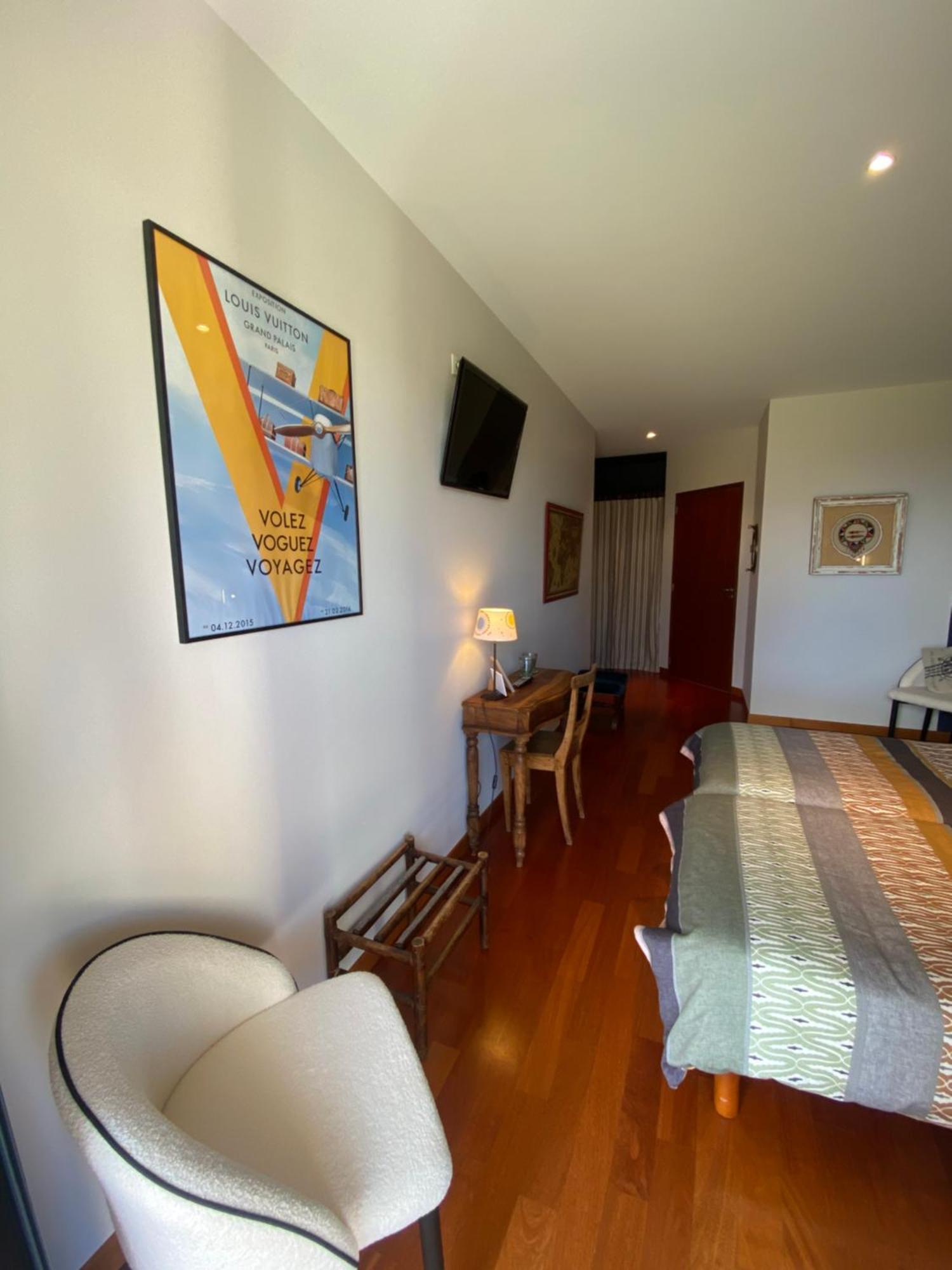 포그르 La Palisse B&B 외부 사진